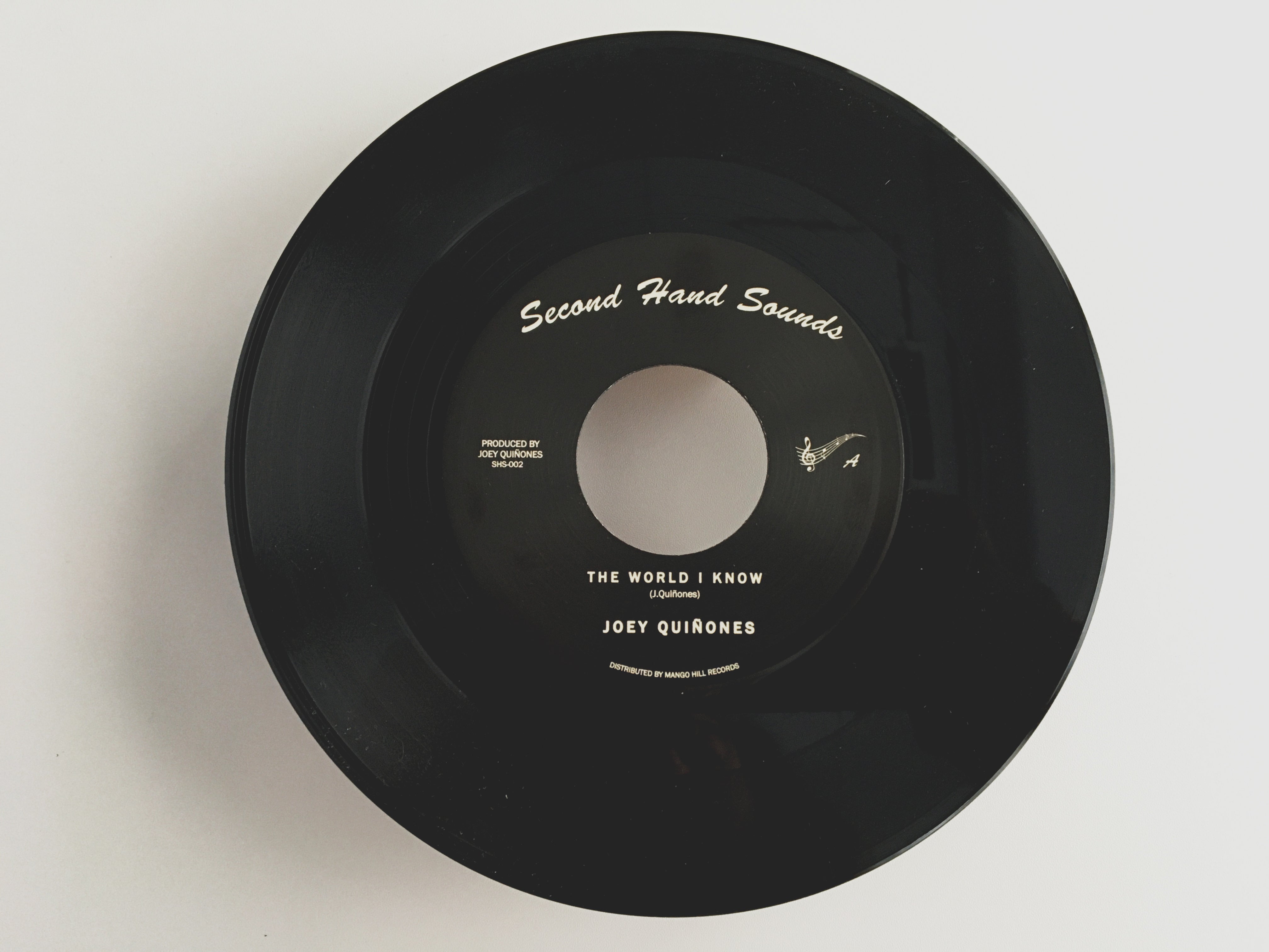 Joey Quiñones The World I Know 7" vinylsingel svart vinyl