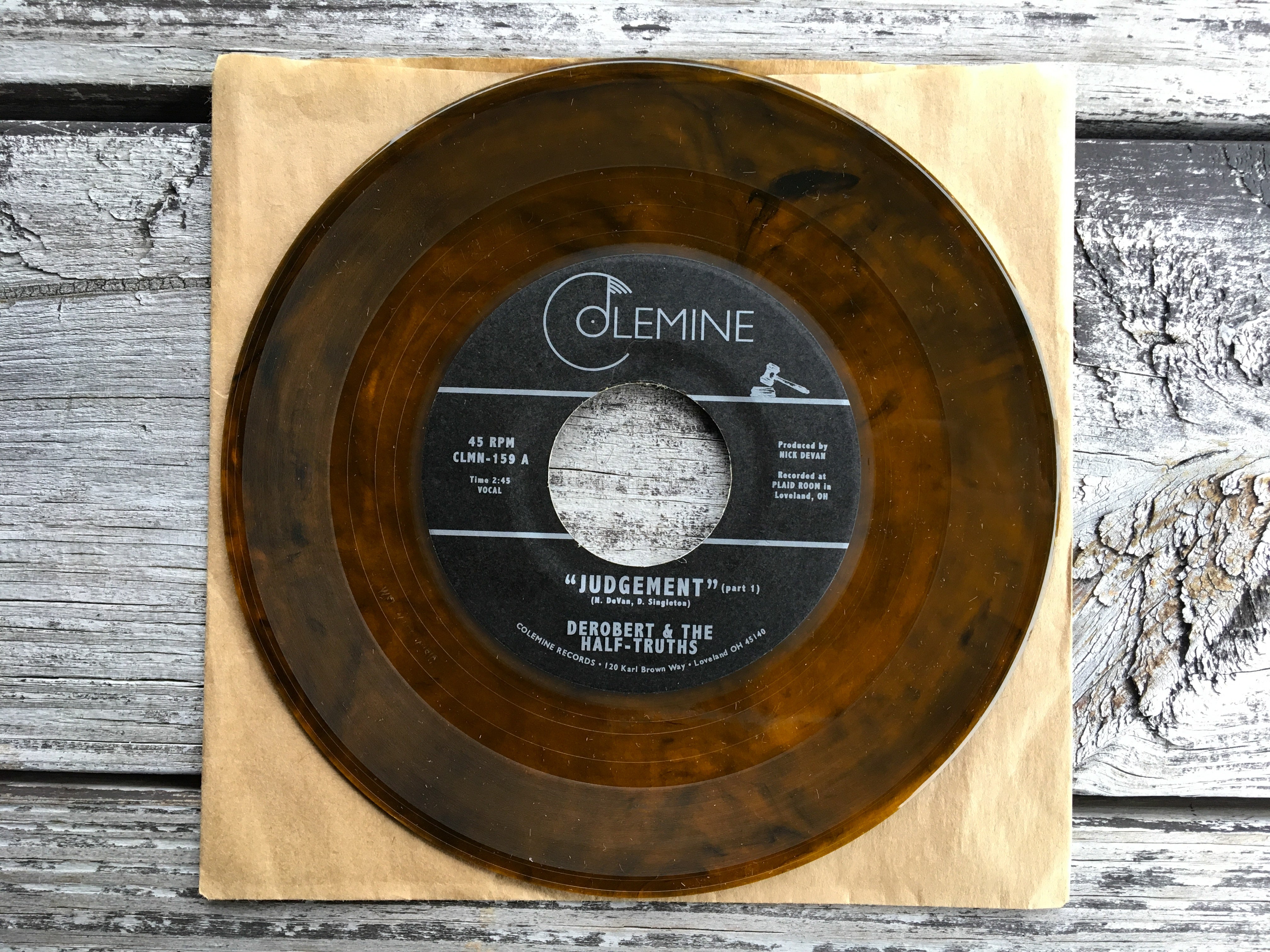 Colemine DeRobert Judgement 7" vinyl gul swirl