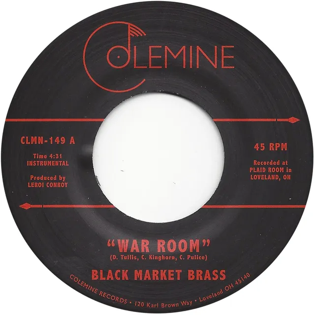 Black Market Brass War Room 7-tommer svart afrobeat