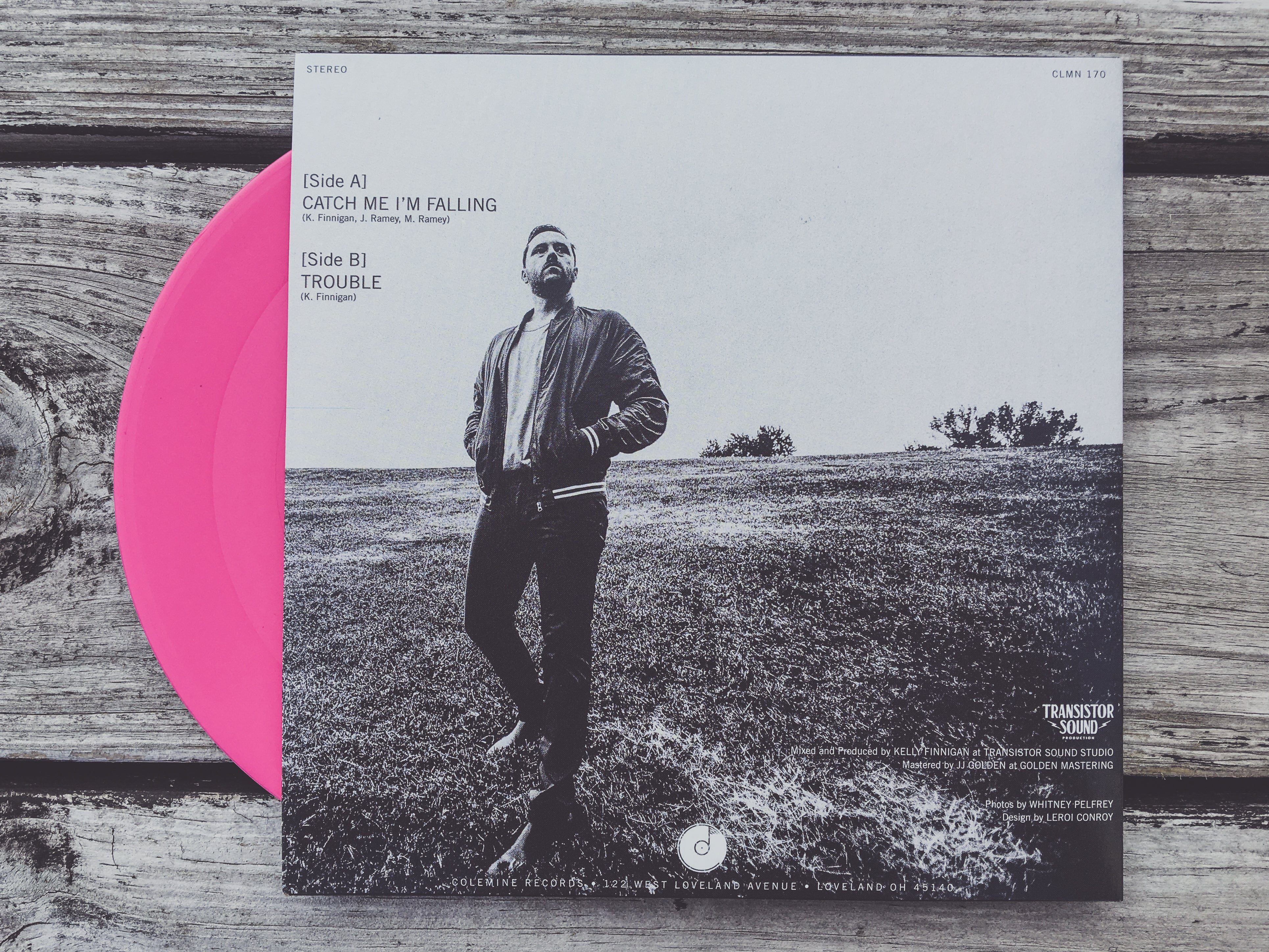 Colemine Kelly Finnigan Catch Me I'm Falling 7" vinylsingel rosa søt