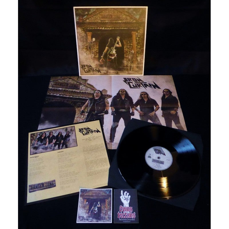 Iron Curtain Danger Zone LP vinyl heavy metal bonuslåt