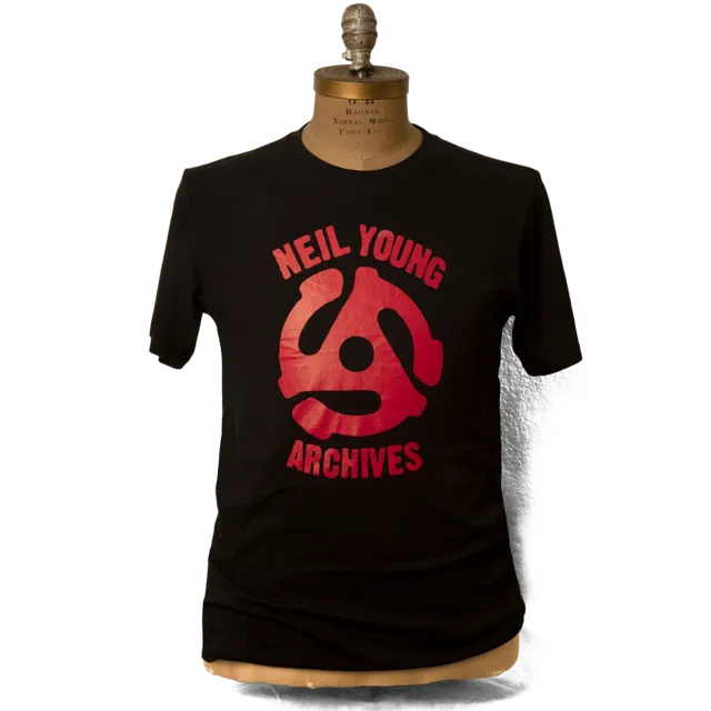 Neil Young Archives rød logo t-skjorte svart