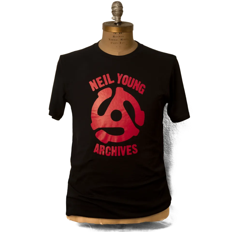 Neil Young Archives rød logo t-skjorte svart