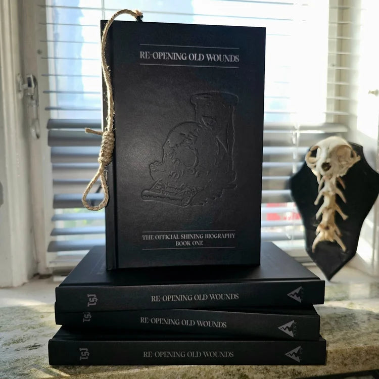 Shining Re-Opening Old Wounds Book One bok
