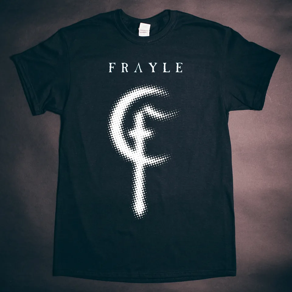 Frayle Lilith T-skjorte sort stort fronttrykk