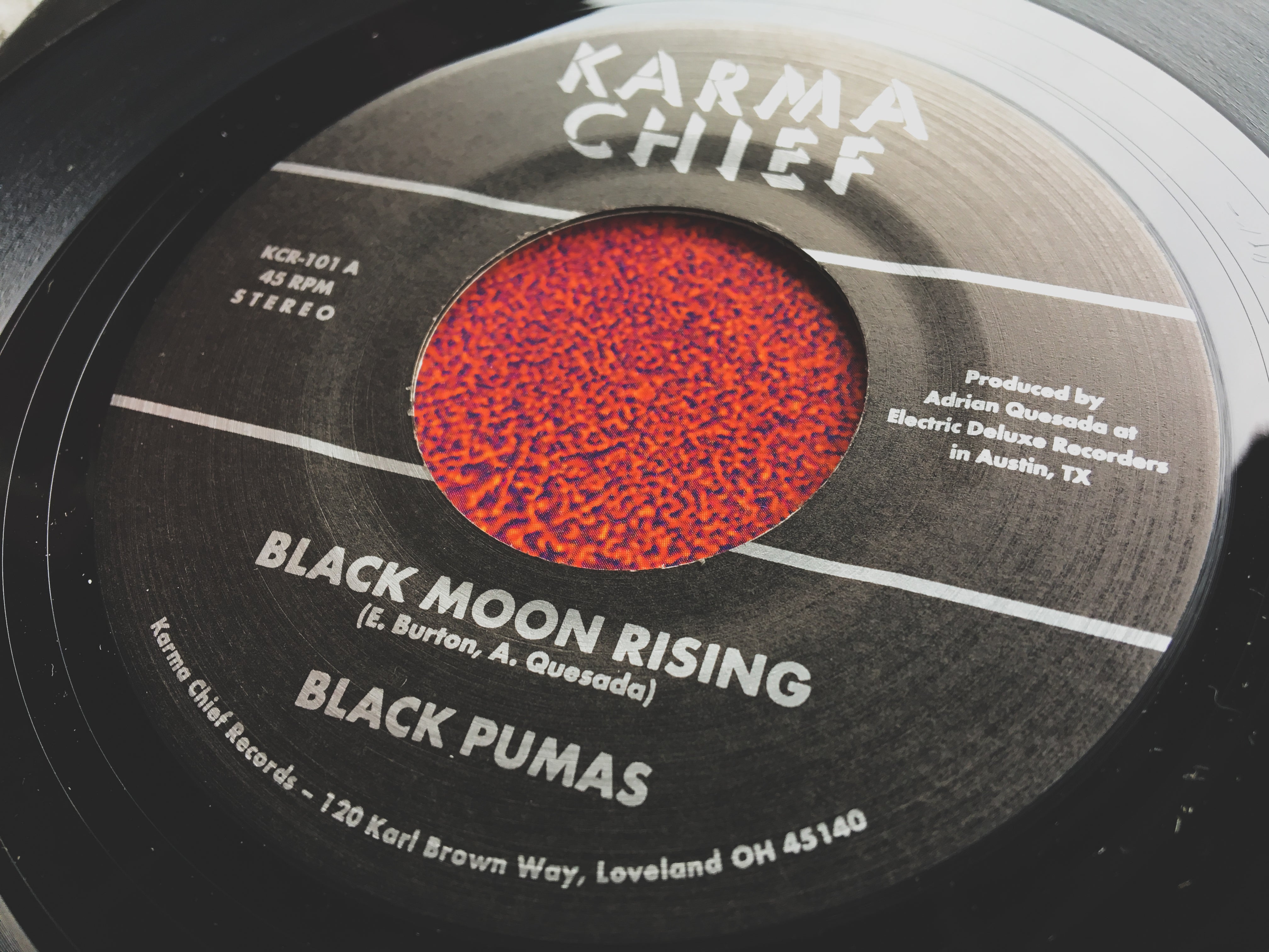 Black Pumas Black Moon Rising 7" singel clear-blue vinyl