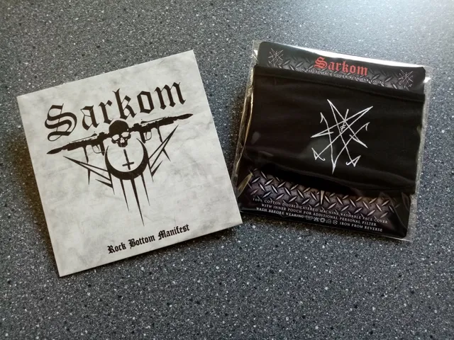 Sarkom Rock Bottom Manifest 7" EP + maske