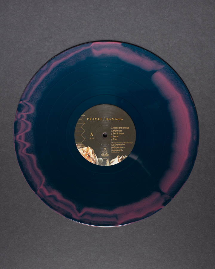 Frayle Skin & Sorrow vinylplate + bok signert