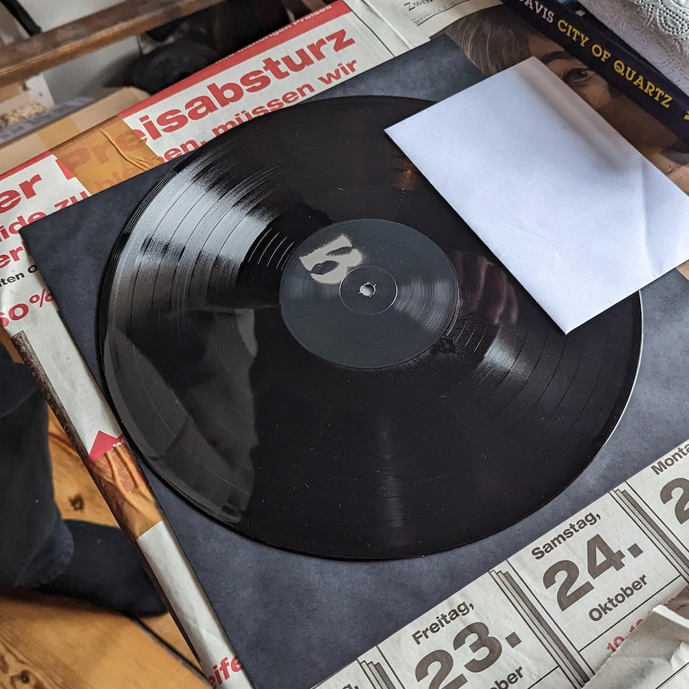 Mansions and Millions J. Vague SILVER vinyl håndlakkert 150
